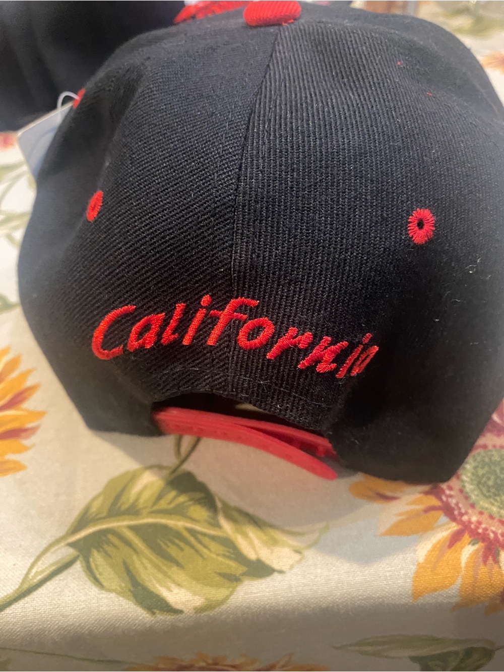 Hat, California Script Snapback - Picture 2 of 6